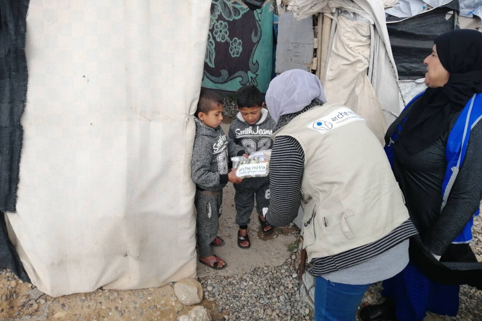 Kinder in einem Flüchtlingscamp im Irak