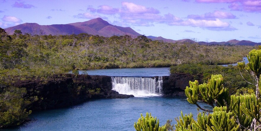 Ein Fluss in Neukaledonien, eine Insel in Ozeanien. Ein Fluss in Neukaledonien, eine Insel in Ozeanien.