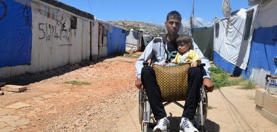 Ali aus Syrien wurde bei einem Bombenanschlag verletzt. Er wird von Handicap International im Flüchtlingslager in Jordanien betreut.