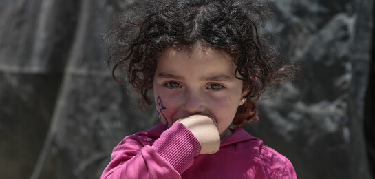 Ein Mädchen aus Syrien: Kinder leiden unter dem nicht enden wollenden Konflikt besonders