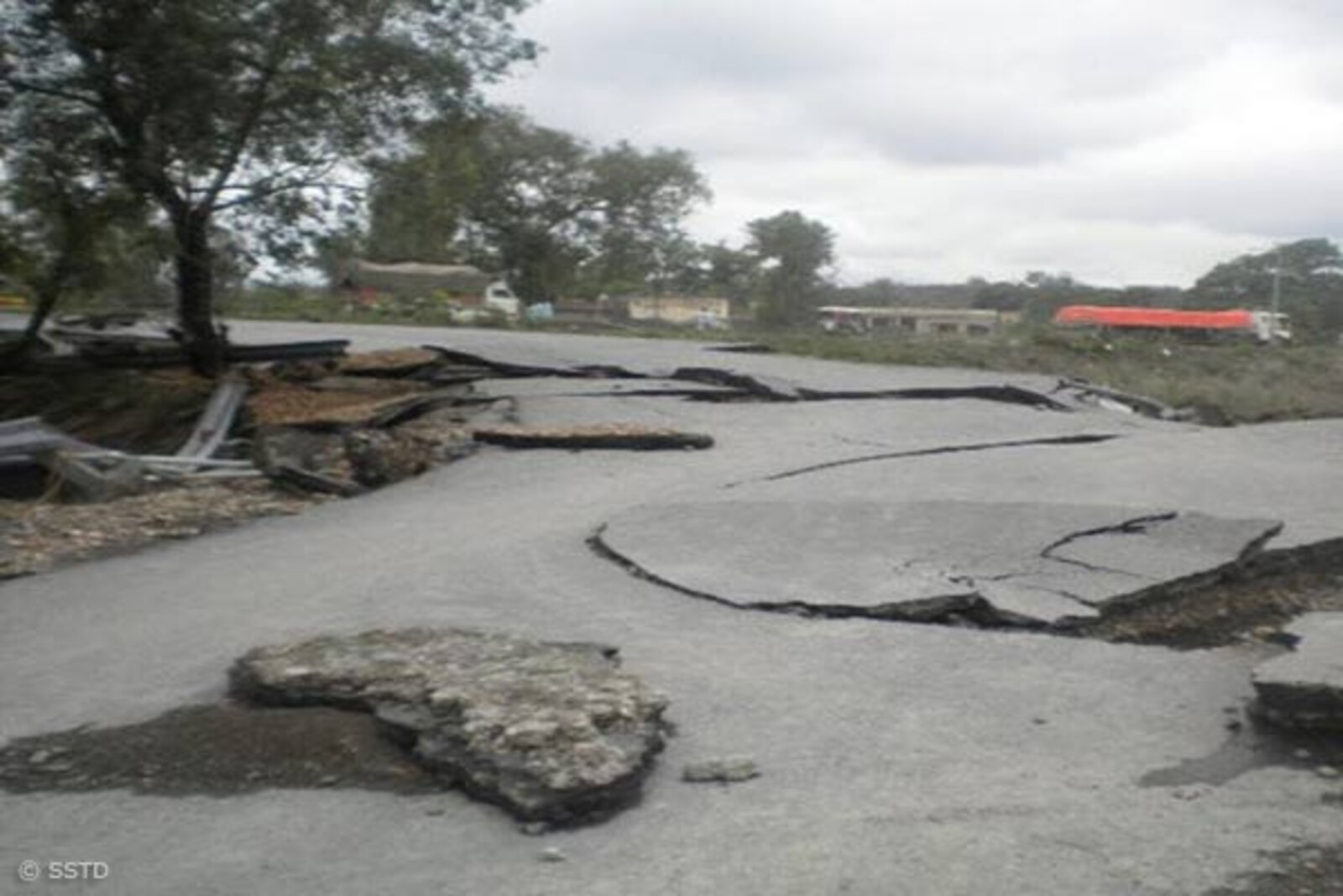 nowshehra Flut Pakistan: Zerstörte Infrastruktur in Nowshehra