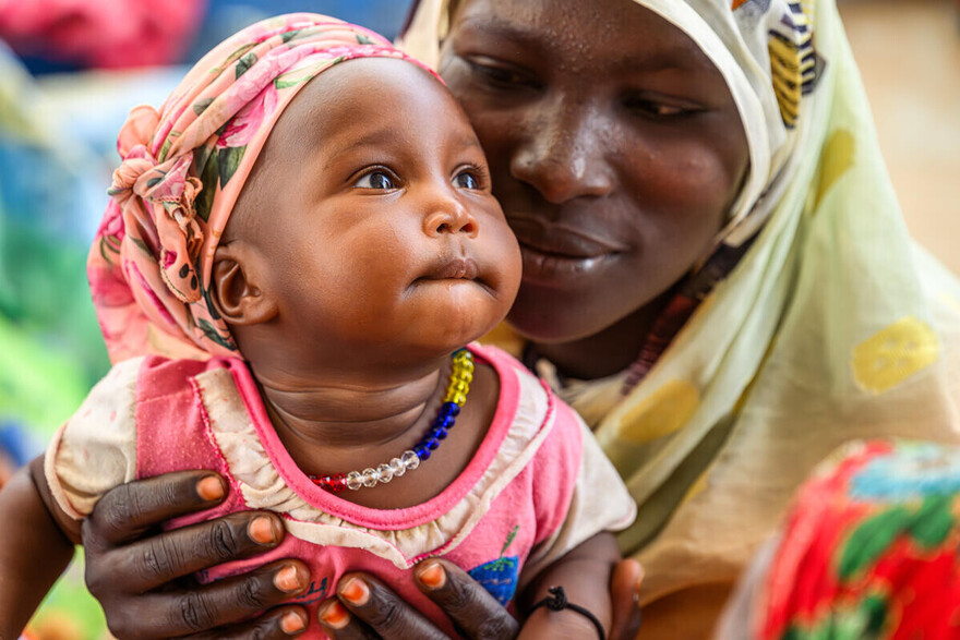 Frau und Kind aus dem Sudan Frau und Kind aus dem Sudan