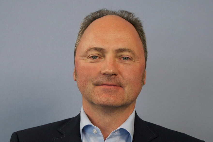 Prof. Dr. Joerg Szarzynski, United Nations University, Institute for Environment and Human Security, Co-Head of GLOMOS Programme Prof. Dr. Joerg Szarzynski, United Nations University, Institute for Environment and Human Security, Co-Head of GLOMOS Programme