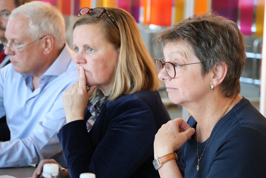 Harald Horn, Maria Rüther und Manuela Roßbach bei der Jurysitzung