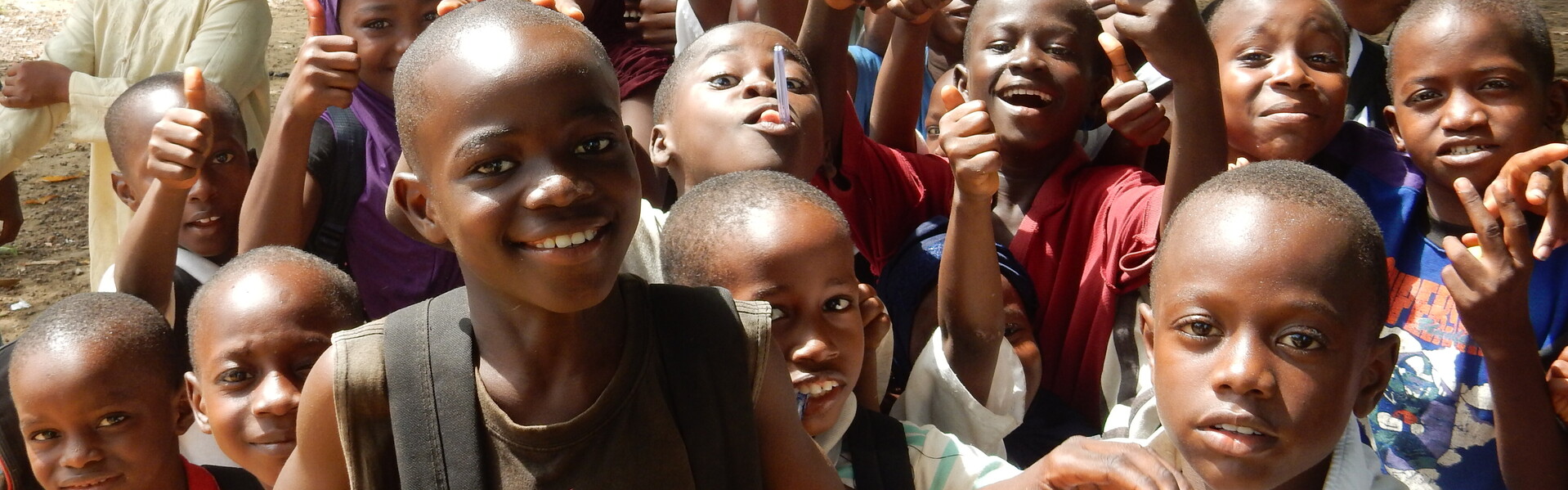 Kinder in Westafrika, wo Länder wie Togo und Liberia liegen