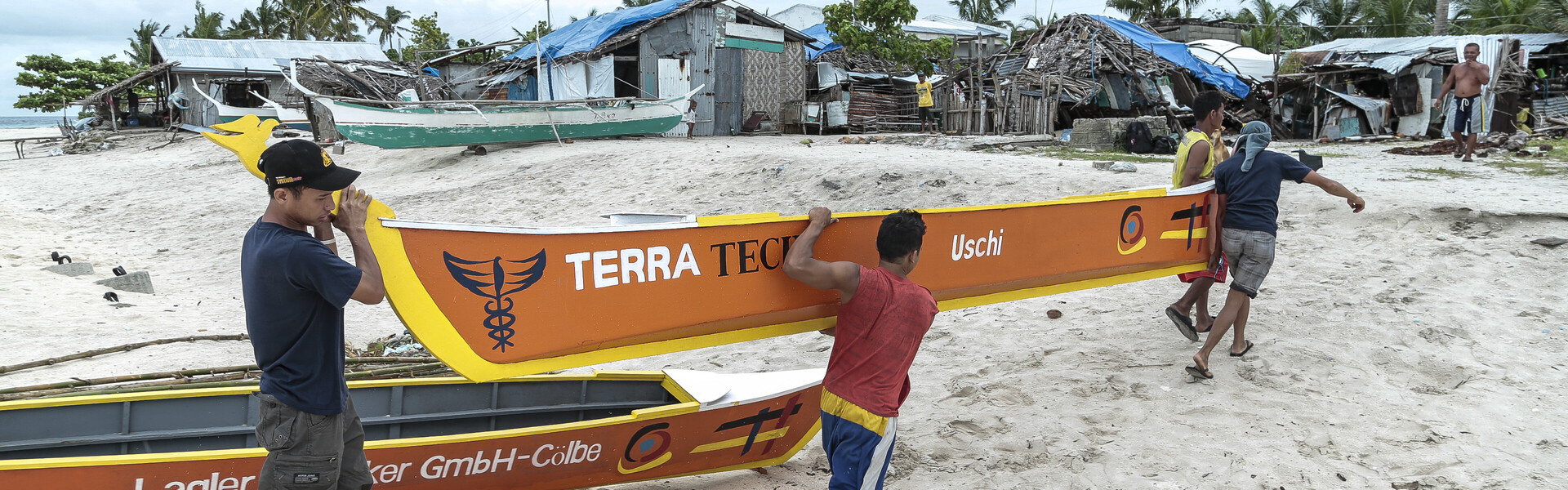 Nach dem Taifun Haiyan wurden den Fischern neue Boote zur Verfügung gestellt.