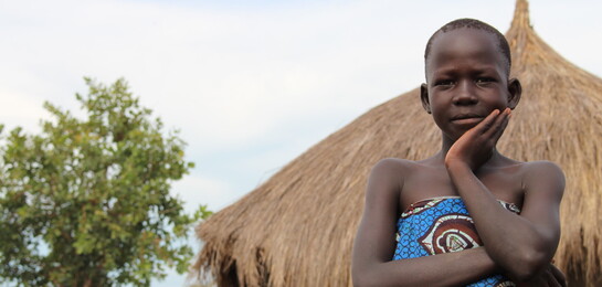 Ein Mädchen aus dem Südsudan in Uganda