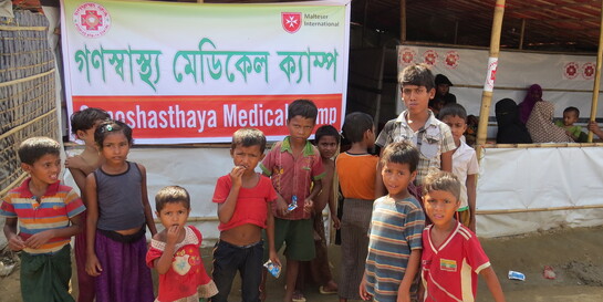 Kinder in einem Flüchtlingslager für Rohingya in Bangladesch