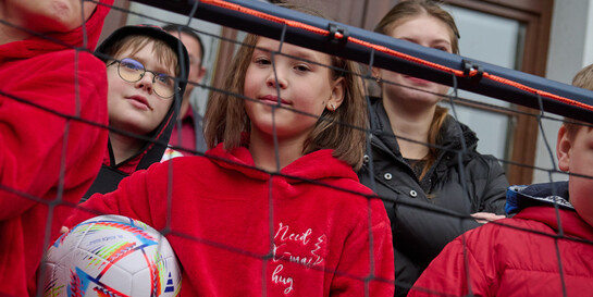 Kinder aus der Ukraine sollen durch Sport das Erlebte verarbeiten