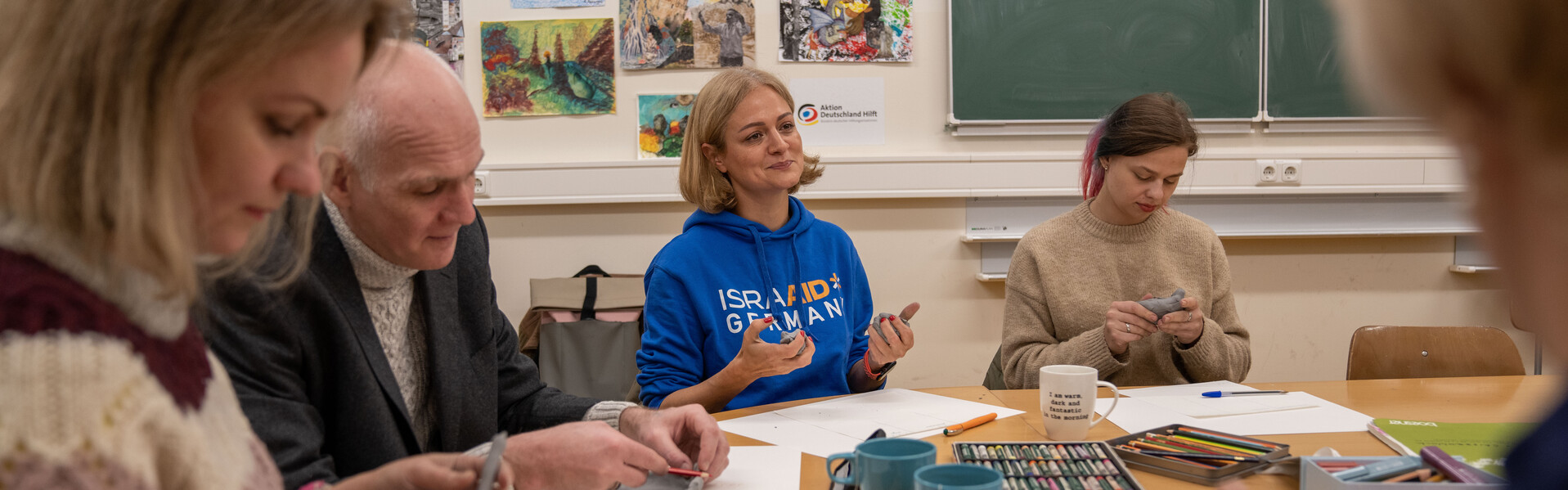 Alissa Rentowitsch bei einem Workshop für Geflüchtete aus der Ukraine
