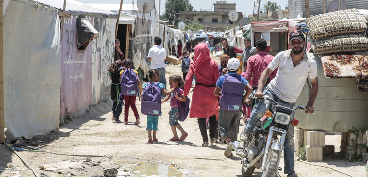 Syrische Flüchtlinge in einem Flüchtlingscamp in Libanon Syrische Flüchtlinge in einem Flüchtlingscamp in Libanon