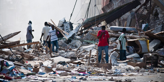 Überlebende in Port-au-Prince nach dem schweren Erdbeben in Haiti 2010