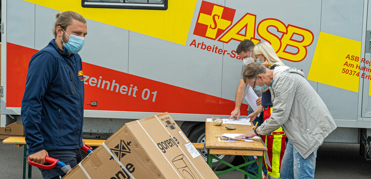 Auch Waschmaschinen stellt der ASB in Erftstadt bereit Auch Waschmaschinen stellt der ASB in Erftstadt bereit