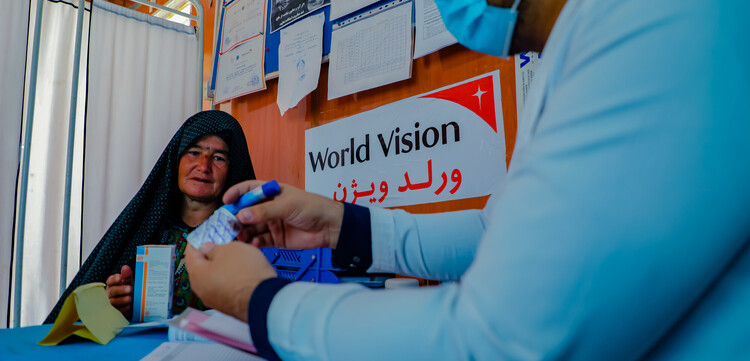 Hilfsorganisationen kümmern sich um die medizinische Grundversorgung der Menschen in Afghanistan Hilfsorganisationen kümmern sich um die medizinische Grundversorgung der Menschen in Afghanistan