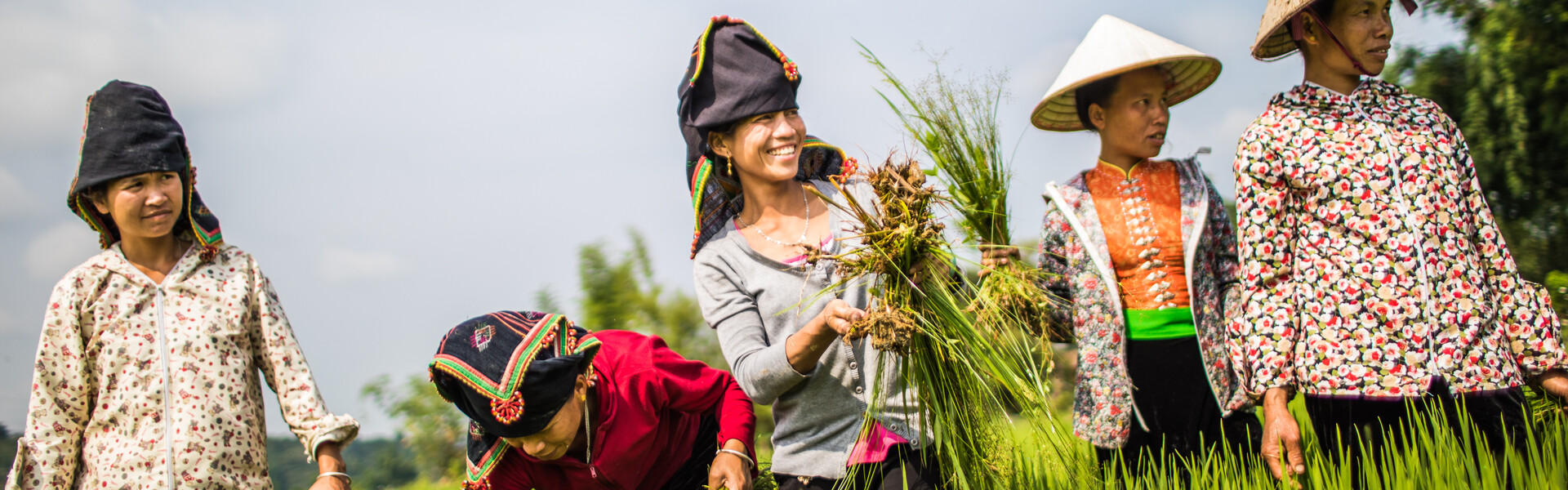 Frauen in Vietnam bei einem Hilfsprojekt von CARE