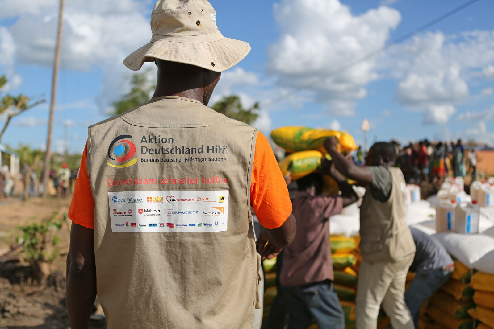Zyklon Idai: Essensverteilung durch unseren Bündnispartner World Vision