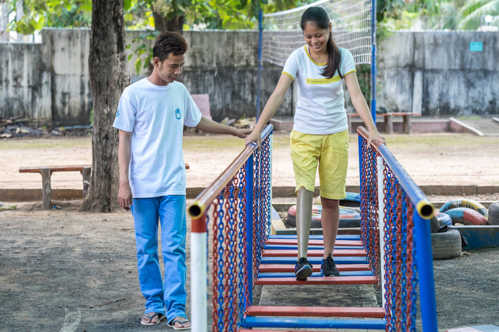 Kambodscha: Die 18-jährige Kanha im Rehabilitationszentrum von HI