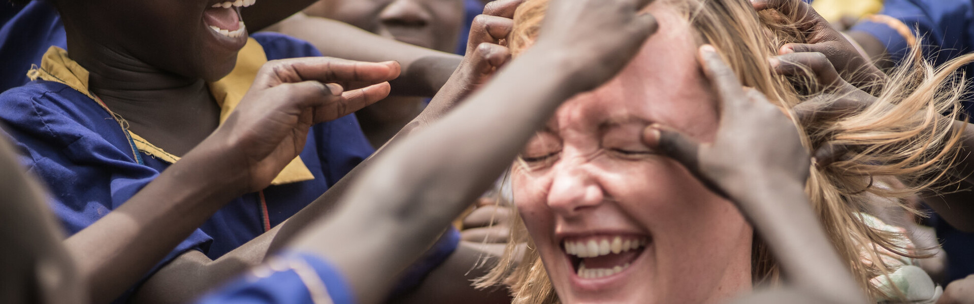 Kai Kappes mit Kindern im Südsudan