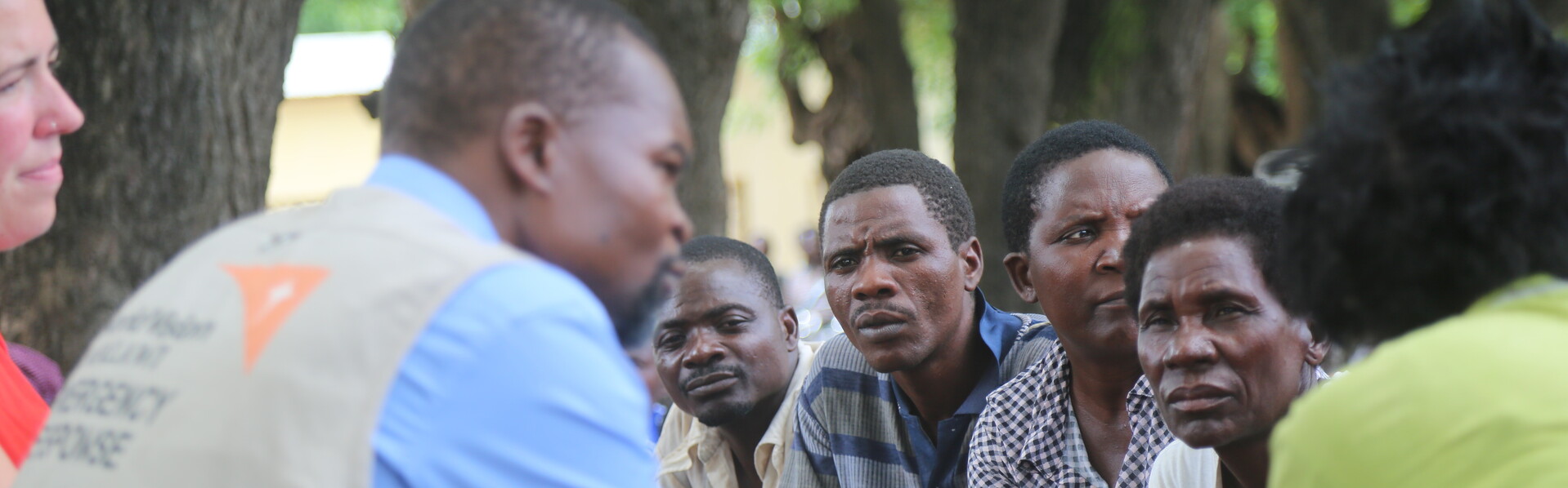 Nach Zyklon Idai kümmern sich World-Vision-Mitarbeiter um Menschen in Malawi