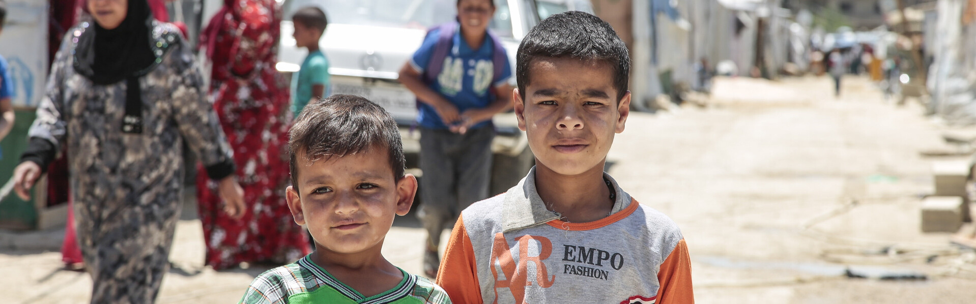 Zwei der rund fünf Millionen Kinder, die nach acht Jahren Krieg in Syrien auf Hilfe angewiesen sind