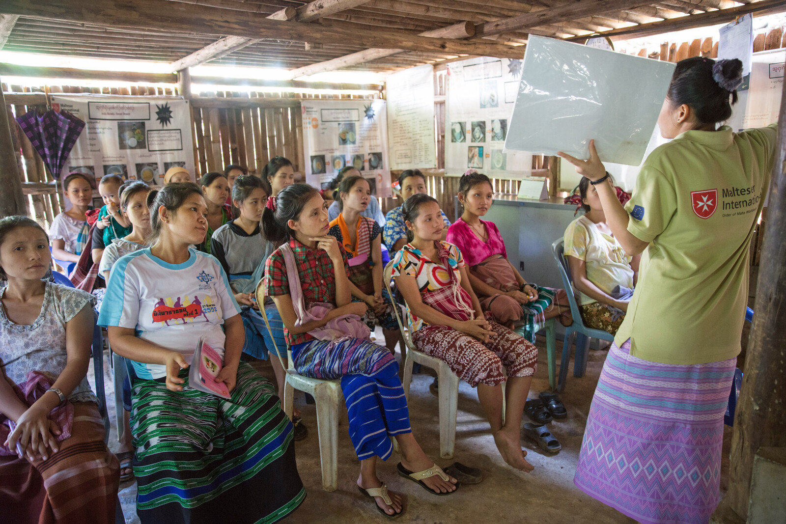 Workshop von Malteser International  für Frauen in Flüchtlingscamp in Thailand 
