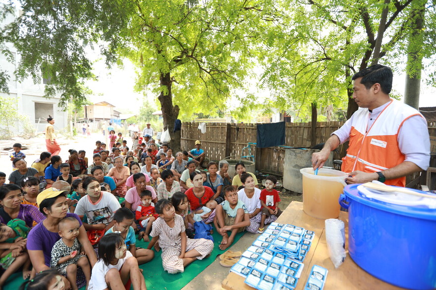 World-Vision-Hilfsmaßnahme nach Erdbeben in Myanmar World-Vision-Hilfsmaßnahme nach Erdbeben in Myanmar