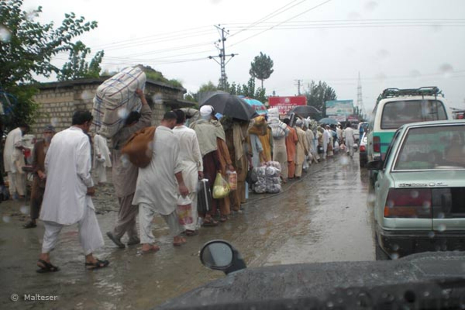 fluechtlinge Flut Pakistan: Flüchtlinge