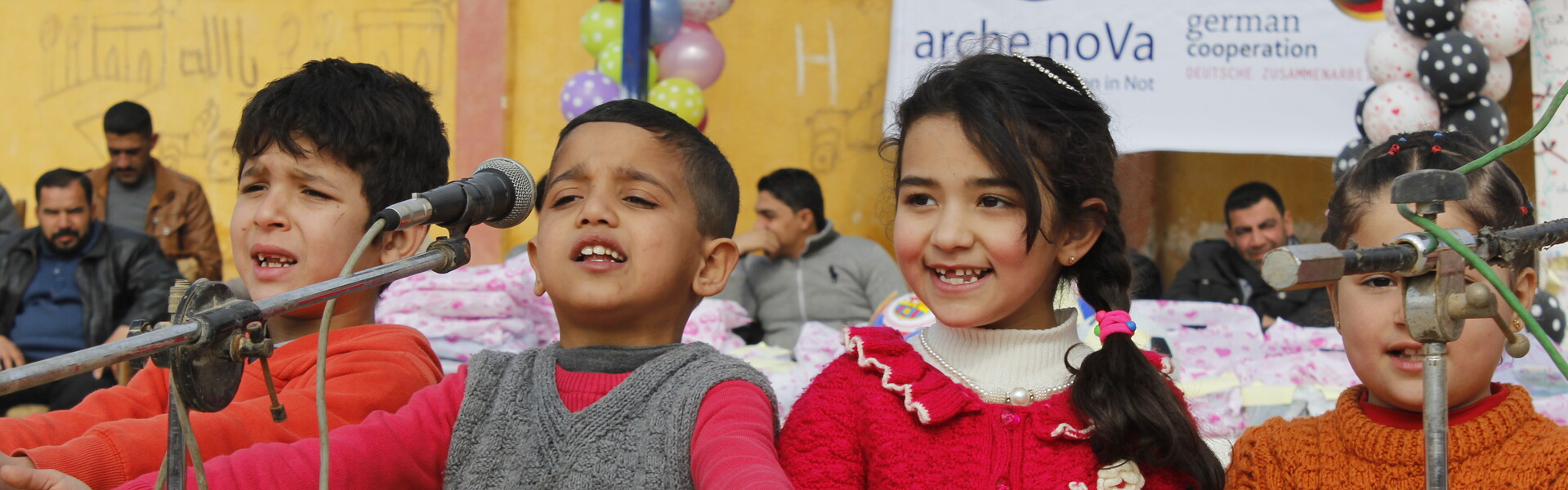 In einem Schulprojekt unserer Bündnispartner erhalten syrische Kinder Zugang zu Bildung