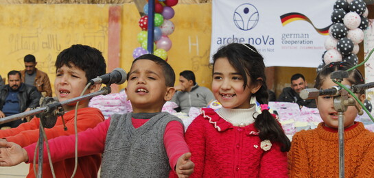 In einem Schulprojekt unserer Bündnispartner erhalten syrische Kinder Zugang zu Bildung