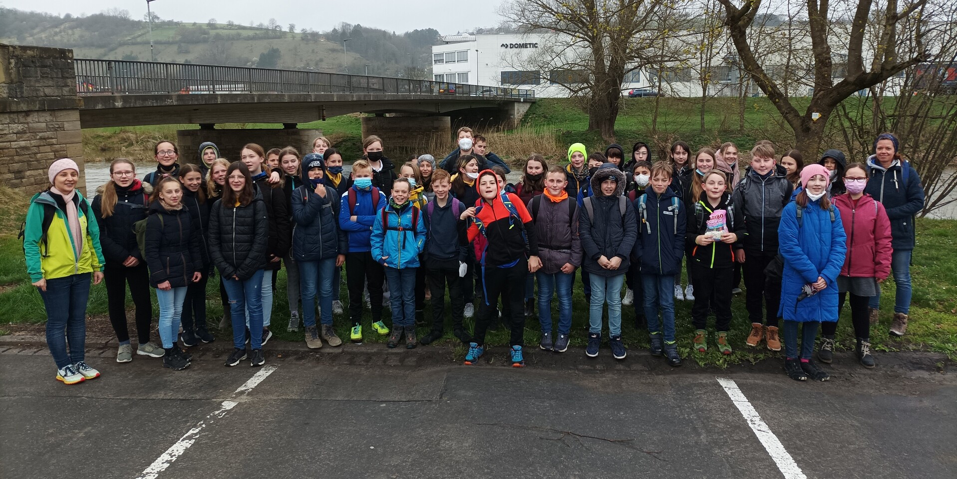 Schüler:innen der Realschule Krautheim wandern für die Ukraine