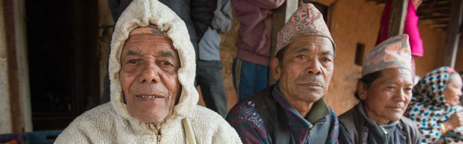 Nach dem schweren Erdbeben in Nepal im April 2015 haben viele alte Menschen alles verloren. HelpAge hilft ihnen beim Aufbauen eines neuen Lebens.