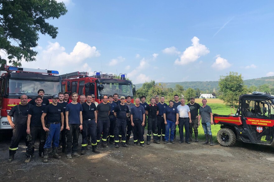 Die Helfer der Feuerwehren Remagen und Bad Bodendorf