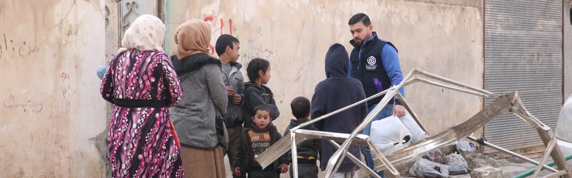 Helfer einer Parnterorganisation von arche noVa beim Einsatz in Syrien