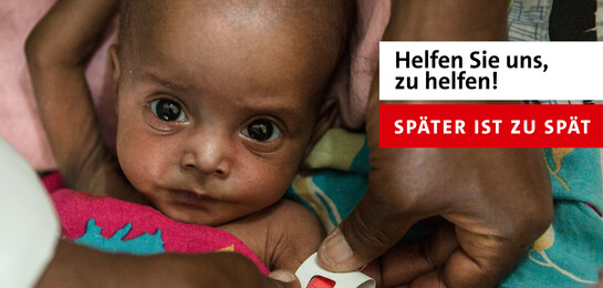 Ein Kind in Somaliland droht zu sterben - wie viele Kinder während der Hungersnot in Afrika