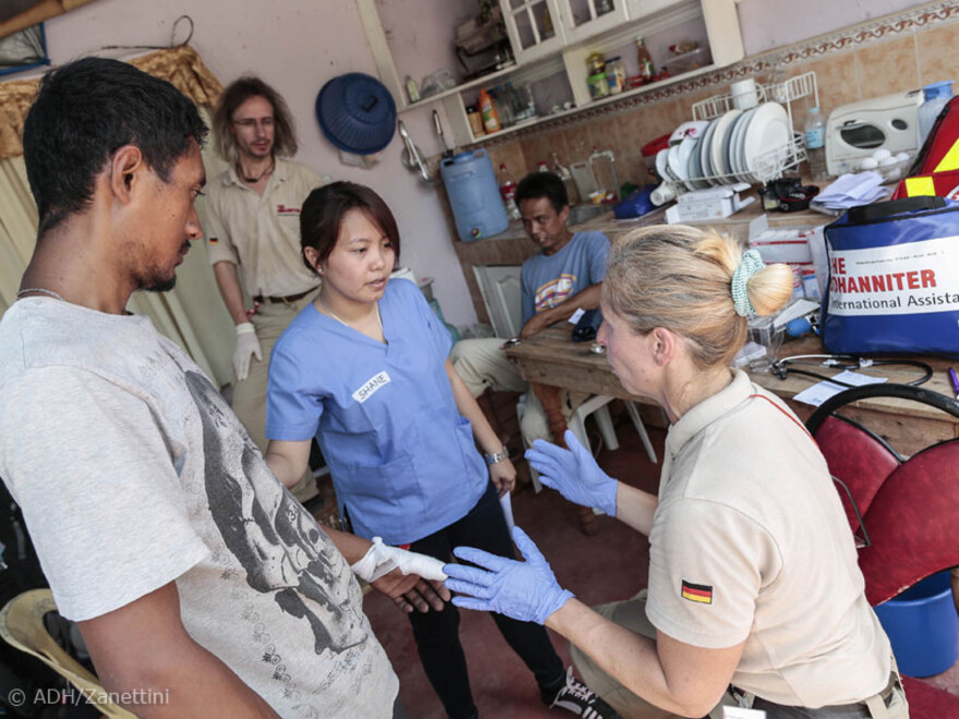 Schwerpunkte sind allgemeine medizinische Hausarzt- bzw. Notfallsprechstunden