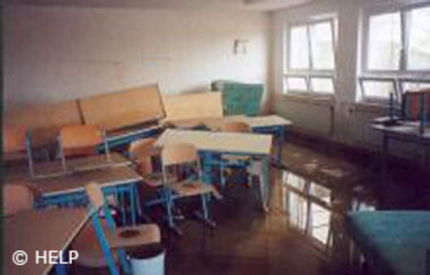 Klassenzimmer unter Wasser