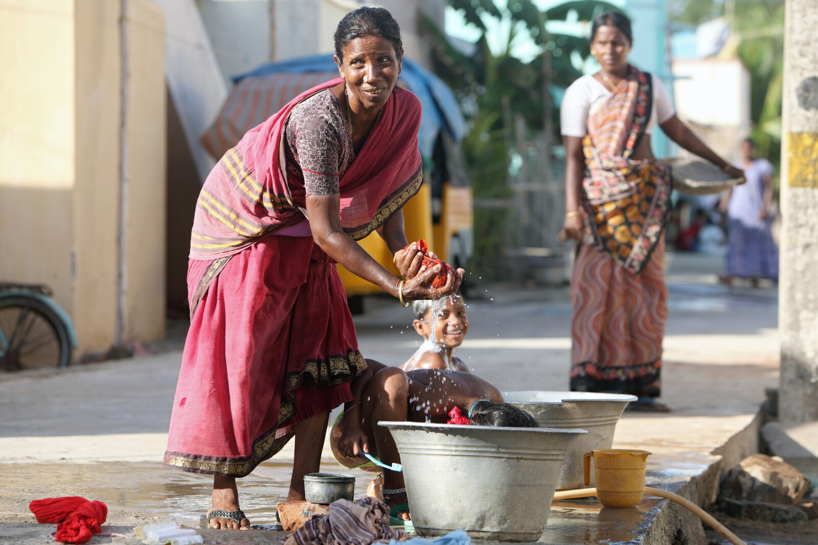 Frauen in Indien, einem der größten und bevölkerungsreichsten Länder Asiens (Archivbild) 