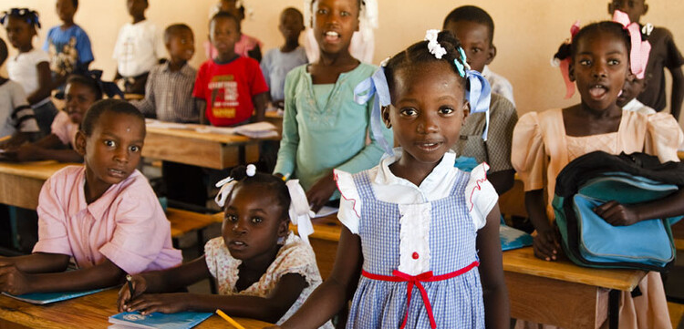 Nach dem Erdbeben in Haiti: Kinder beim Unterricht