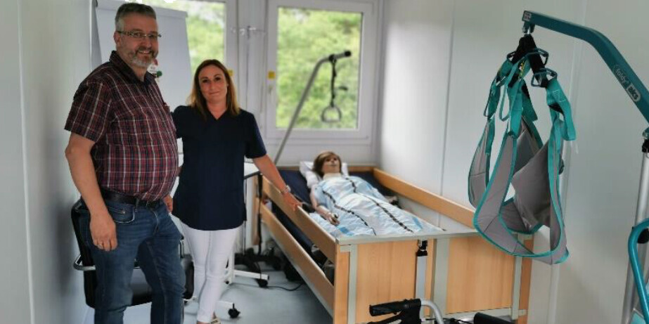 Neuer Raum für die praktische Ausbildung von Pflegekräften der Sozialstation Neuer Raum für die praktische Ausbildung von Pflegekräften der Sozialstation