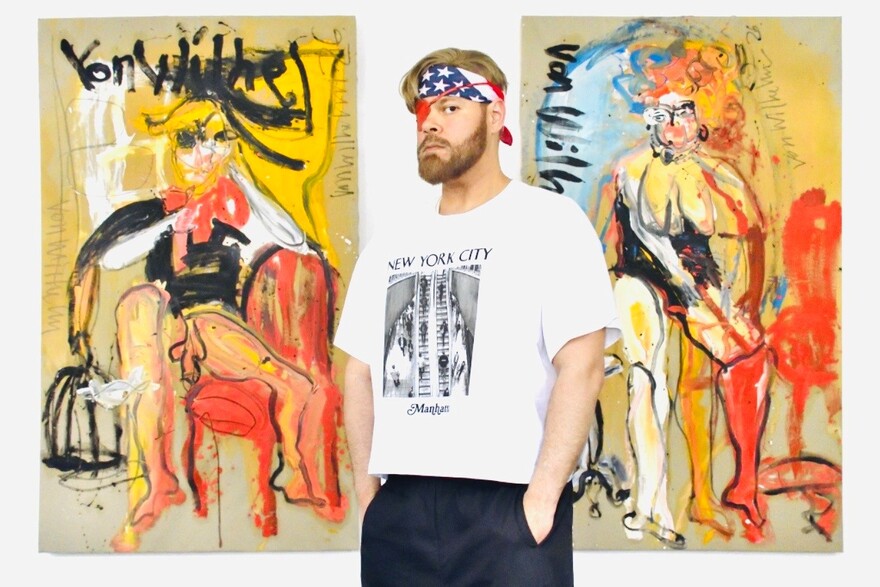 Der venezolanisch-deutsche Künstler Esteban Velázquez von Wilhelm in seinem Atelier