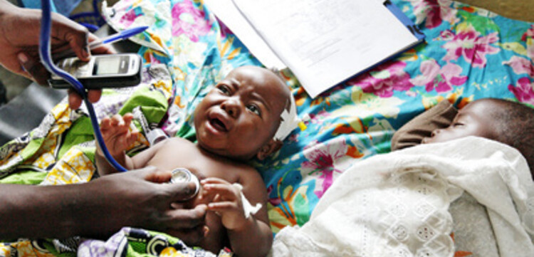 Kongo: Baby im Virunga Hospital Goma