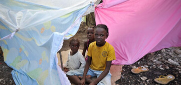 3153-ADH-haiti kinder camp2 Erdbeben Haiti