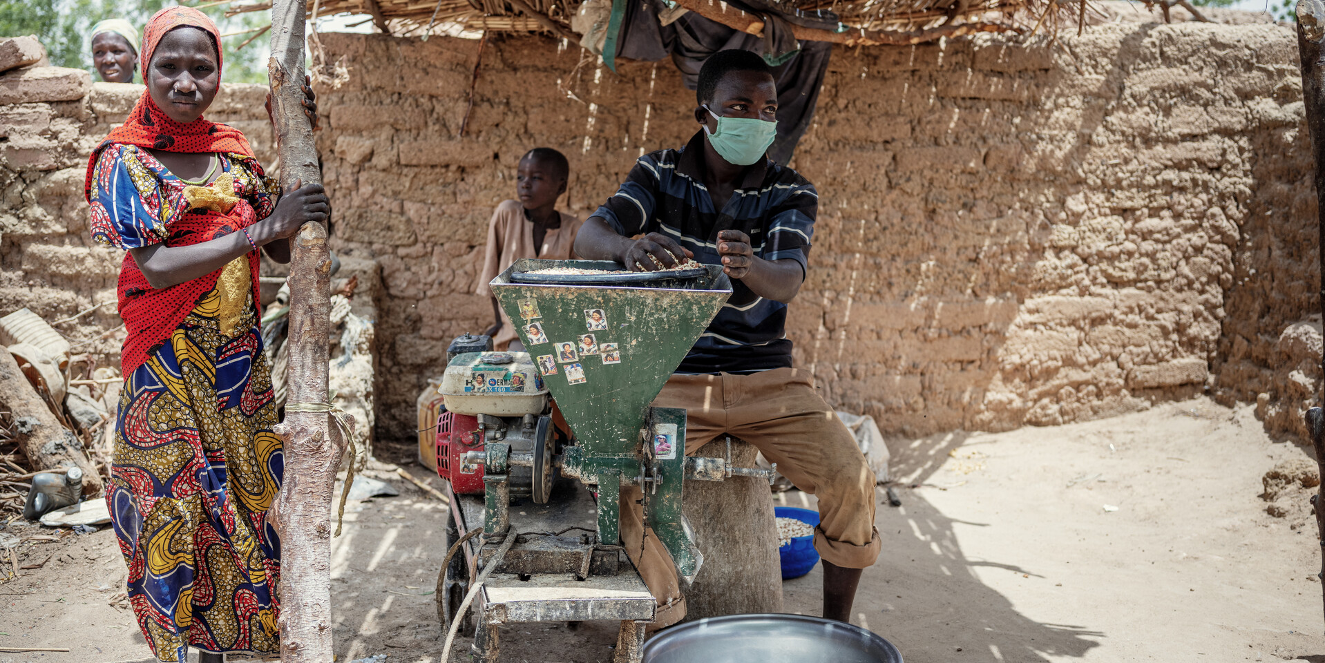 Familien in der afrikanischen Niger-Region kämpfen täglich ums Überleben. Oft bekommen sie weniger als zwei Mahlzeiten am Tag