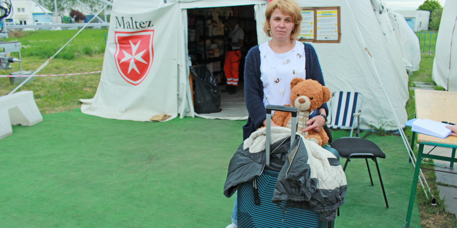 Olga Makas aus der Ukraine in einem Flüchtlingscamp der Malteser
