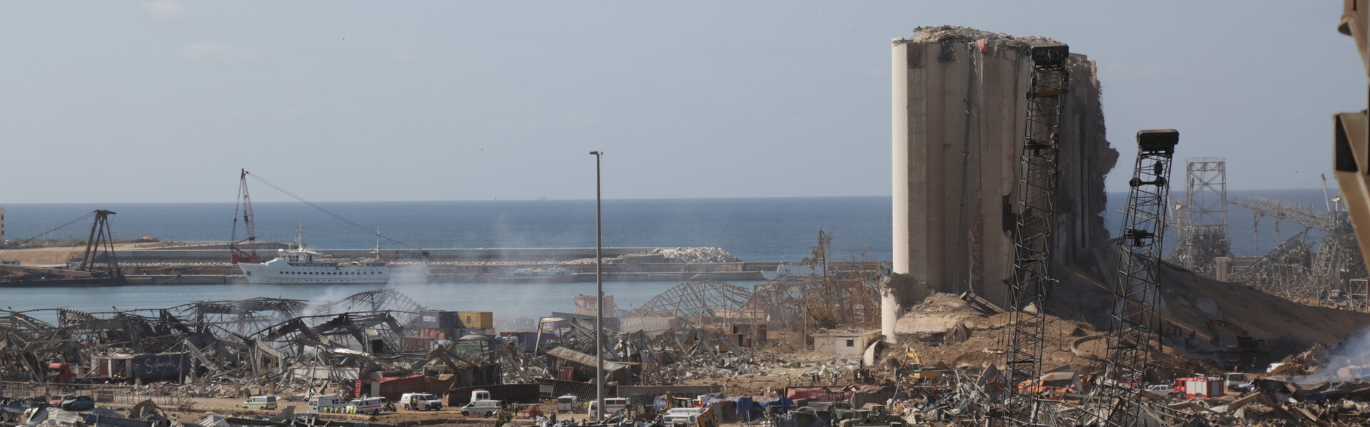 Der Hafen von Beirut nach den gewaltigen Explosionen
