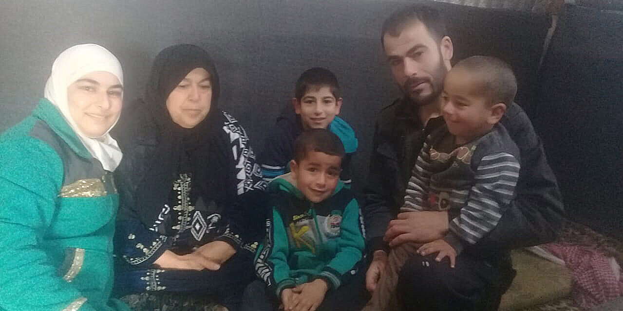 Roushan und ihre Familie im Libanon 