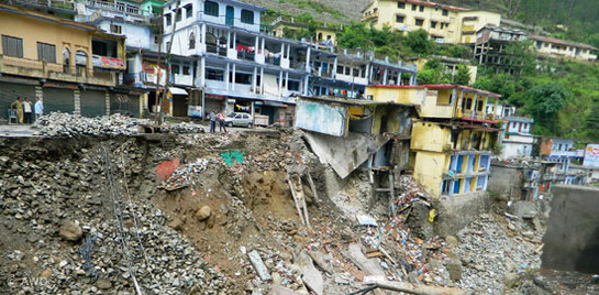 Indien/Nepal: Nothilfe nach den schweren Überschwemmungen