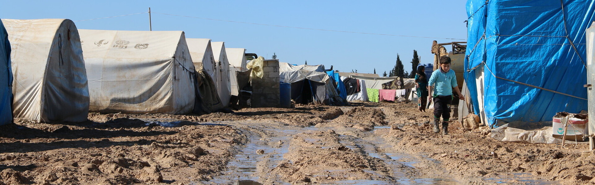 Kinder in einem Flüchtlingscamp in Idlib, Syrien