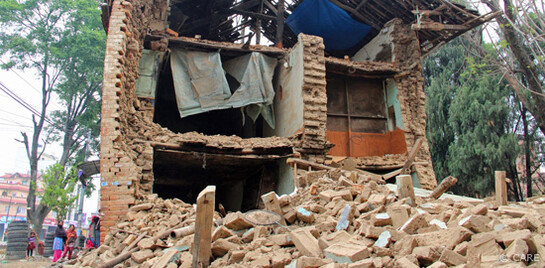 Erdbeben in Nepal: CARE verteilt Hilfsgüter