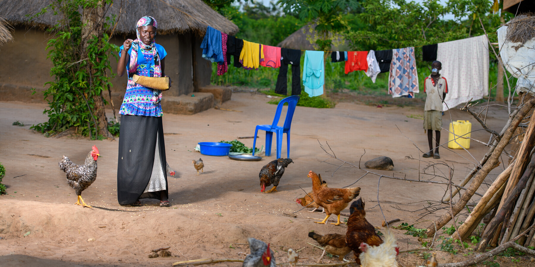 Die Landwirtin Edna auf ihrem Hof in Uganda